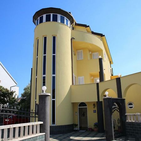 Vila Nara Hotel Vodice Luaran gambar