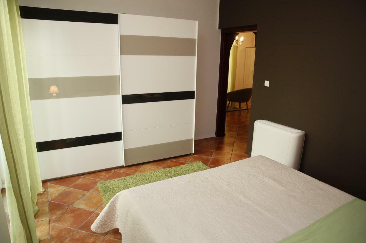 Vila Nara Hotel Vodice Luaran gambar