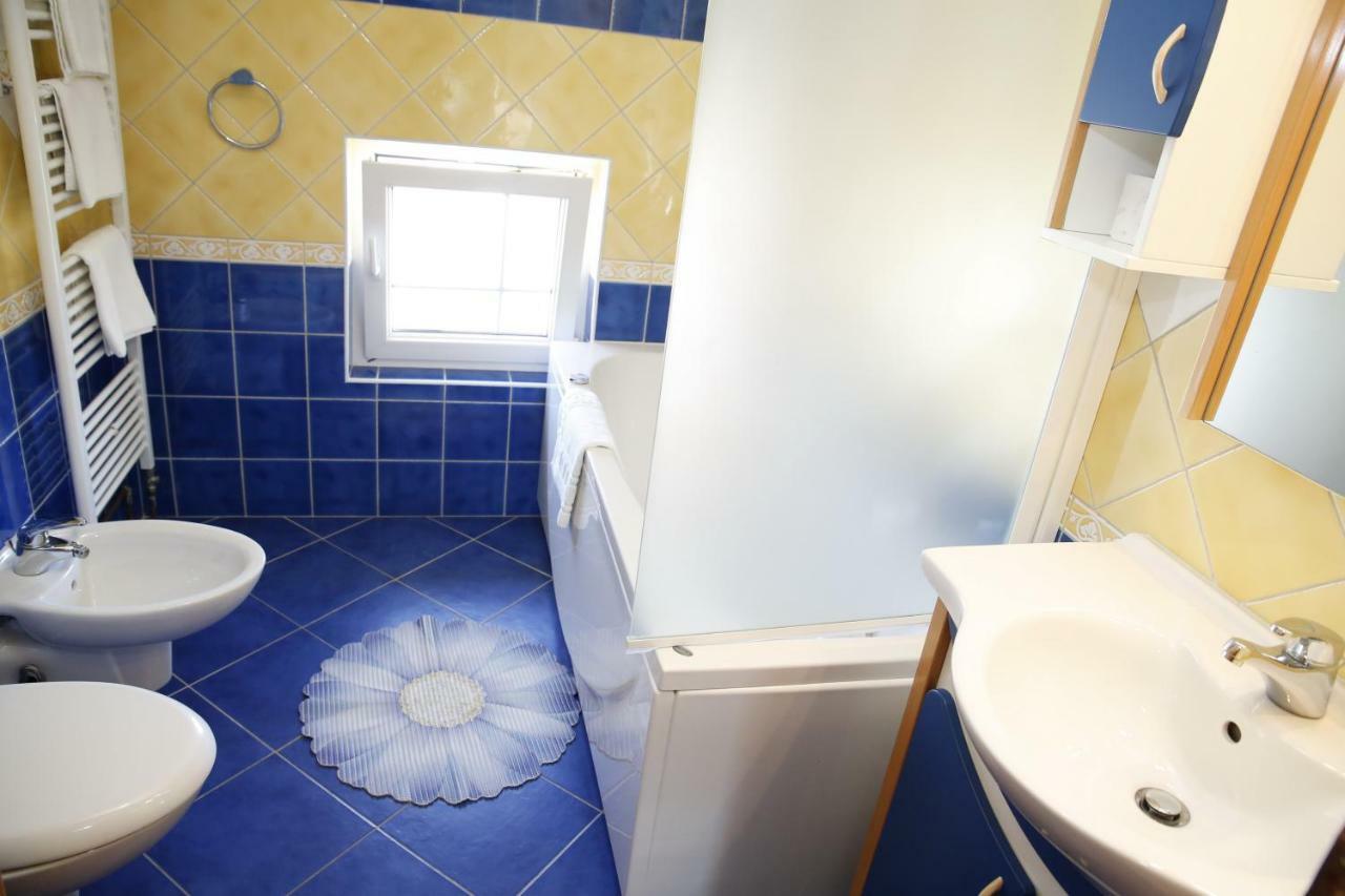 Vila Nara Hotel Vodice Luaran gambar