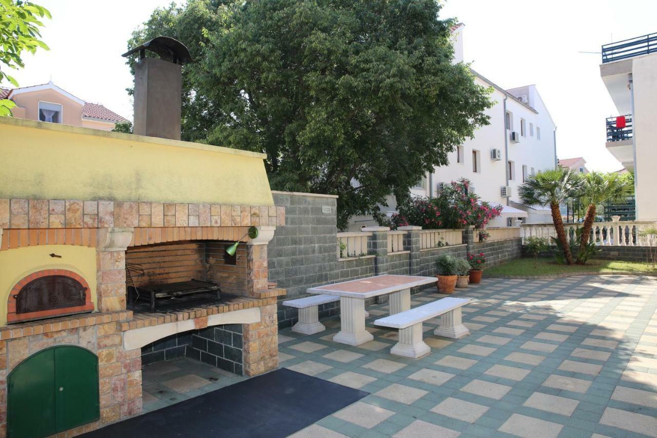 Vila Nara Hotel Vodice Luaran gambar