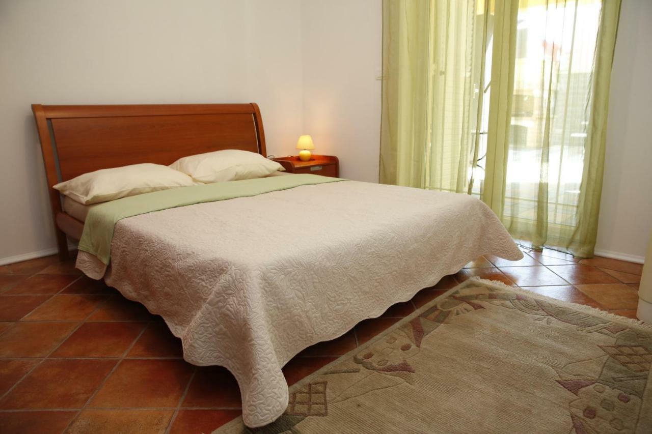 Vila Nara Hotel Vodice Luaran gambar